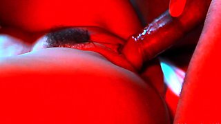 Close up fuck girl in big cock