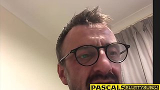 Kinky milf toying her pussy