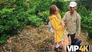 Hot Teen Girlfriend Cheats on Idiot Boyfriend with Stranger in Forest - Hardcore Outdoor POV Sex