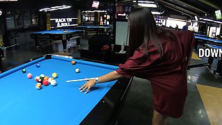 Big ass Thai bar girl massage blowjob