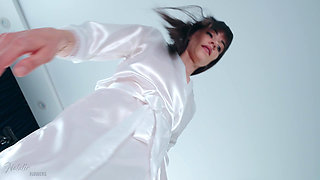 Slutty Stepmom-Facesitting lessons. Stepson Find a job or you'll lick my PUSSY