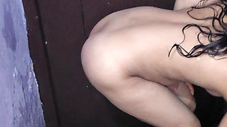 Bathing bhabhi (part-1)