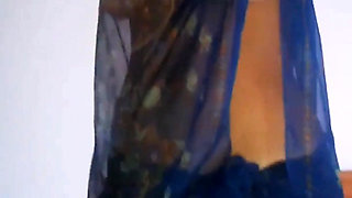 Selena's close up blowjob pleasure