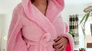 Blonde emo amateur solo masturbation