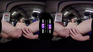 Vr orn: Blowjob, Babe  Virtual Reality Porn