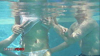 Passionate Asian Poolside Blowjob By Suzuna Komiya Ignites Desires