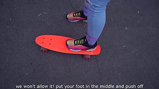 Alexa Mills Ignites Sisterly Fisting Passion with Heat