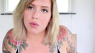 Awesome Big Boobs Blonde Masturbates In The Shower