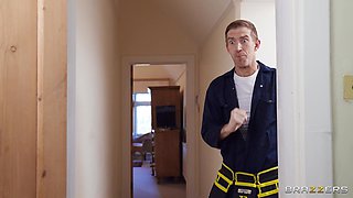 Beautiful Maya Rose sex crazy story