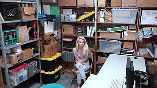 Teeny tit teen Bambino seduces MILF goddess Riley in steamy office rendezvous