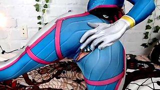 Blonde tight pussy babe solo toy fun in glamour masturbation