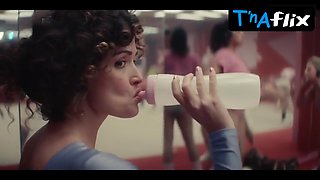 Rose Byrne Donk, Funbags Gig in Corporal