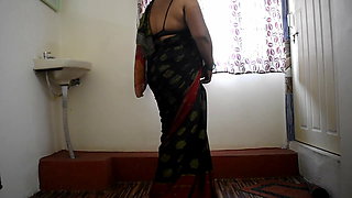 Bhabhi  Wear Saree in Home