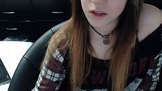 Great Amateur Video Of Webcam teen taking dildo in ass