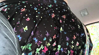 Rocking That Backseat She's a Squirting All Over That Cock Meat