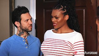 Halle Hayes' Wild Return in a Sultry Scene