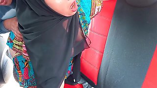 Indian Stepmother Wearing Hijab Gets Fucked In Car