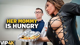 Ravishing Charlie Dean - tattooed women dirt - VIP 4K