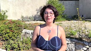 Emma, 30, loves France! - Jacquie et Michel TV
