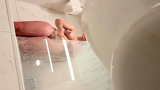 Blonde Babe Showers on cam (fake) Pt 1.