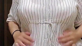 A Married Woman Masturbates While Holding Back Her Voice in the Restroom of a Shop so as Not to Be Seen.
