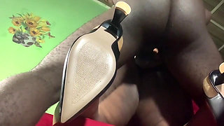 Married Woman Pays Her Boyfriend a Visit and Got Creampied