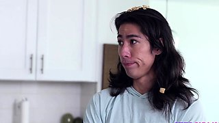 skinny Kyler Quinn loves getting slammed by her stepbrother