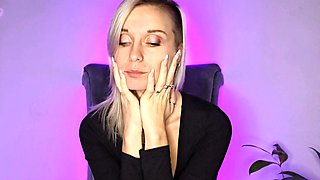 AMATEUR BIGTIT BLONDE TEEN MASTURBATES IN STALKINGS