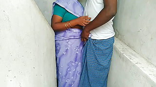 aunty with boy motor pumb set room in sex