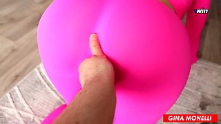 Arousing mommy teases in leggings with wild passion and intense release