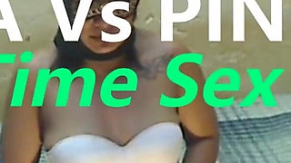 Roxana Vs Pink Dildo - First Time Sex Video