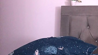 My girlfriend sends me a video masturbating.