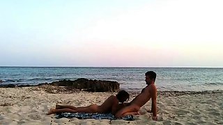 Sexy Couple's Public Beach Adventure