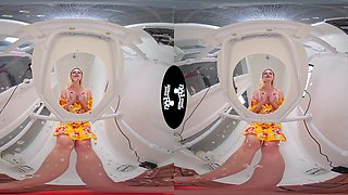 Blonde Fetish VR Seduction in a Sizzling Erotic Encounter