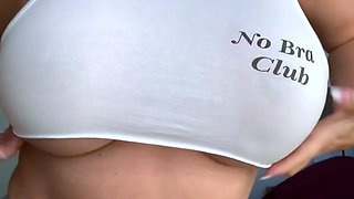 AMATEUR CHUBBY PLAYS WITH PUSSY BIG BOOBS