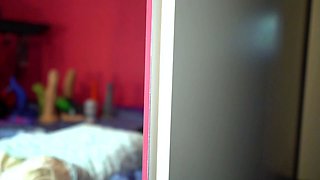 Amateur blonde girlfriend hardcore fucks