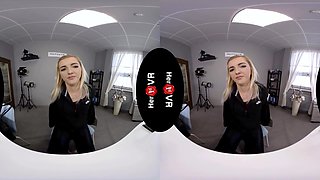 Tyna Gold - First Vr Casting - Petite Blonde Toying