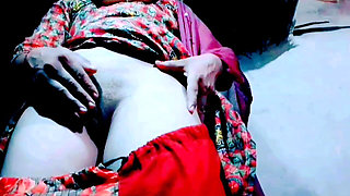 Lush Pussy Craving for Cock but What Should I Do, No One Is Ready to Calm the Heat of My Pussy