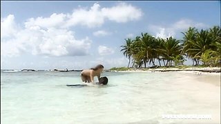 Exotic outdoor fuck with a long-legged flexible brunette Gilda Roberts