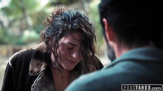 Victoria Voxxx captivates with daring passion in thrilling Latina blackmail play