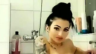 Love Chat Big Boobs Brunette Masturbating For Cam