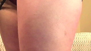 Goth Mommy Does Squats