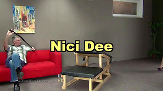 Nici Dee ass whip