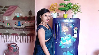 Jija Ne Apni Sali Ko Jangal Me Le Jaa Kar Choda