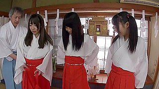 A full-course close-up with three shrine maidens! I'm allowed to do whatever I want.