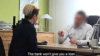 Porn actress is easily tempted into banging by the lender